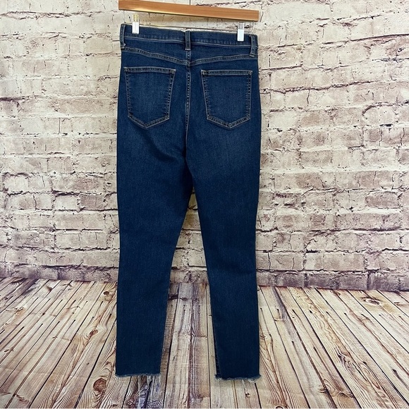 Gap High Rise Medium Wash Raw Hem Denim Jeans - Picture 4 of 9
